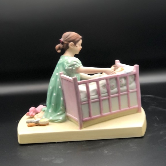 Norman Rockwell Figurine - Picture 10 of 10